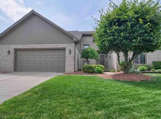 19174 Pine Cone Dr, Macomb, MI 48042