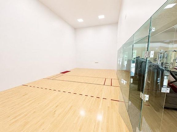 4th image of 17102 CARRINGTON PARK DRIVE #302