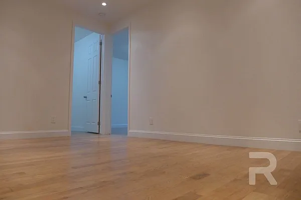 Rented by Realify LLC | media 7