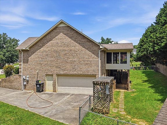 4th image of 1468 Shady Creek Ct