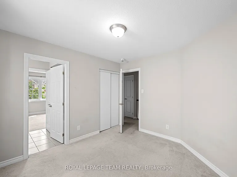 127 Solaris Dr — Photo 19