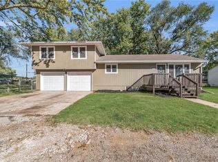 315 N Hudson St, Buckner, MO 64016