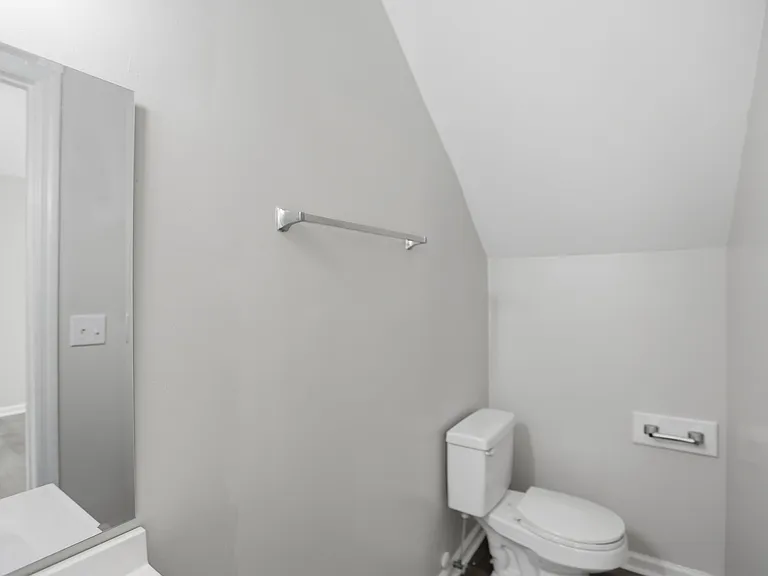 4044 Cedars Pkwy #B — Photo 5