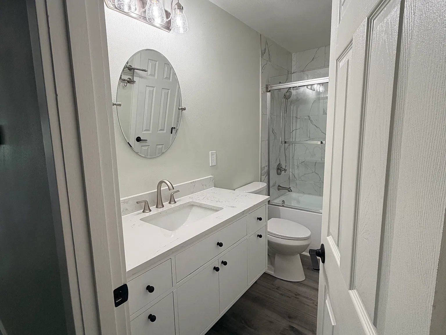 3 bed, 1050 sqft, $2,400 — Photo 4