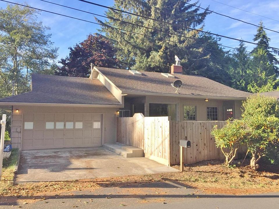 1st image of 2332 NE 21st St