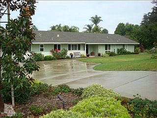 1st image of 776 Valley Vista Dr
