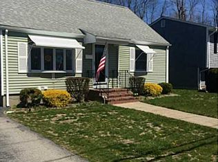 259 Aqueduct Rd, Cranston, RI 02910