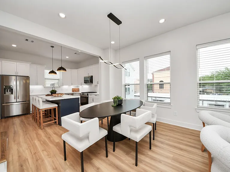2426 Ella Blvd — Photo 14