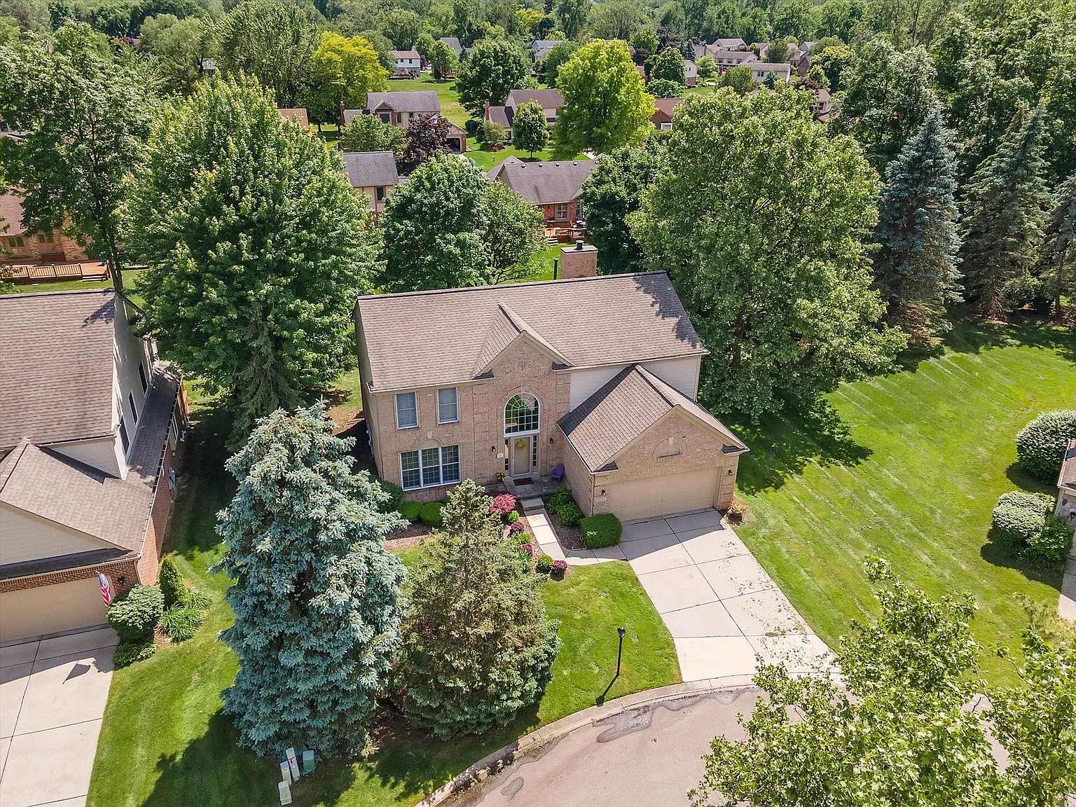 16109 Homestead Cir photo 1