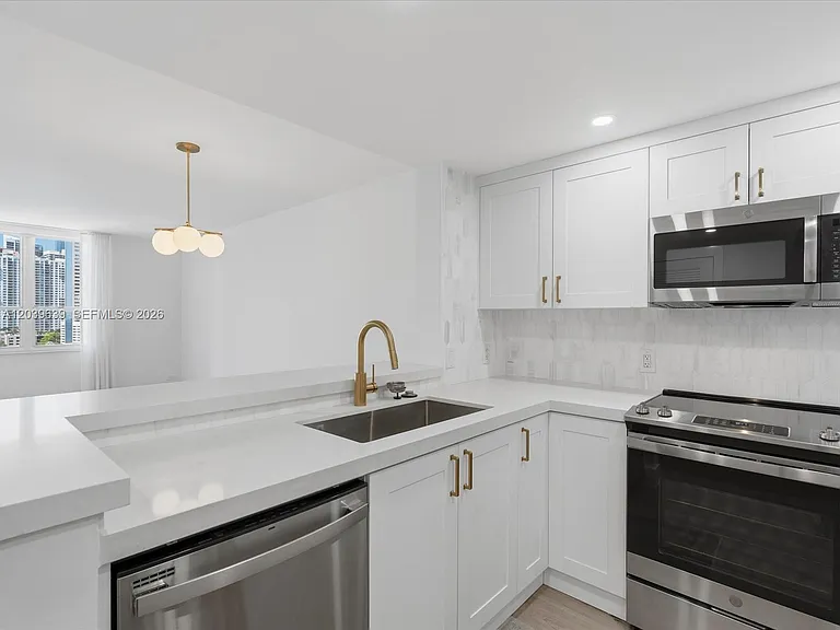 701 Brickell Key Blvd #1201 — Photo 9
