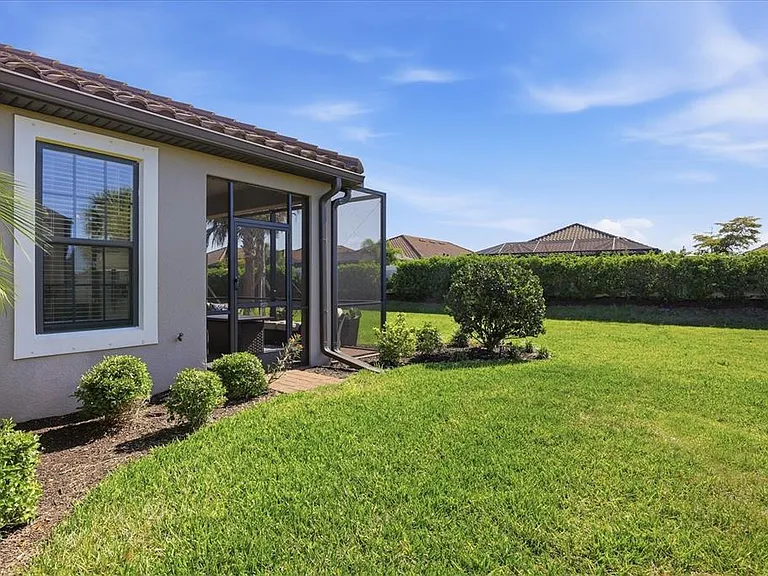 4733 Tortona Ct — Photo 42