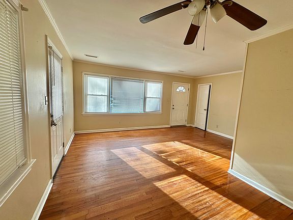 4th image of 5458 Crown Ave