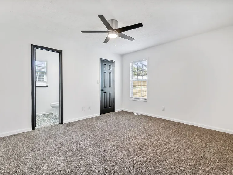1824 Cottingham Ct — Photo 23