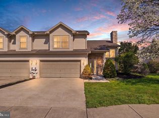 15 Creekview Dr, Middletown, PA 17057