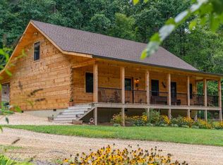 912 Love Rd, Lyndhurst, VA 22952