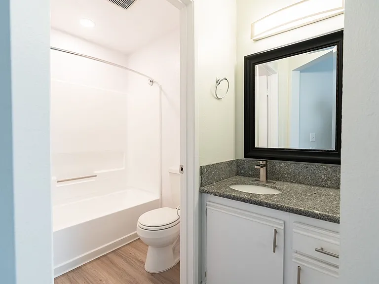 6310 Sylmar Ave — Photo 16