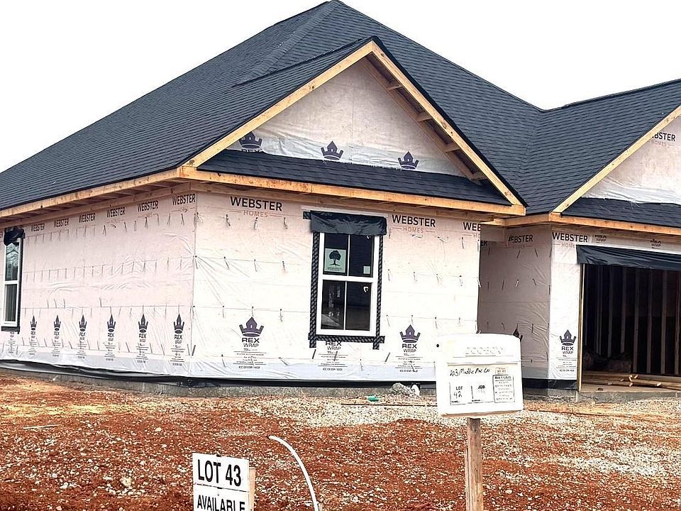 1st image of 203 Maddie Mae Ln