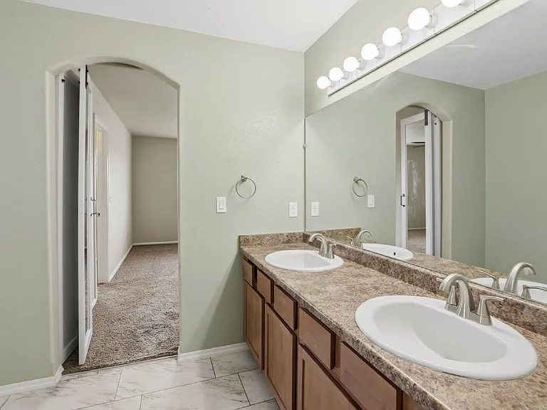 3734 Saguaro Cir — Photo 25