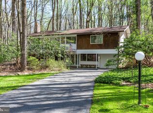 8129 Hamilton Spring Rd, Bethesda, MD 20817
