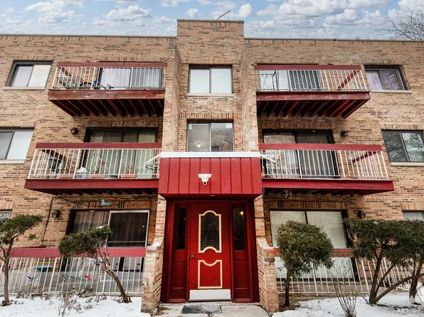 6550 N California Ave APT 302, Chicago, IL 60645
