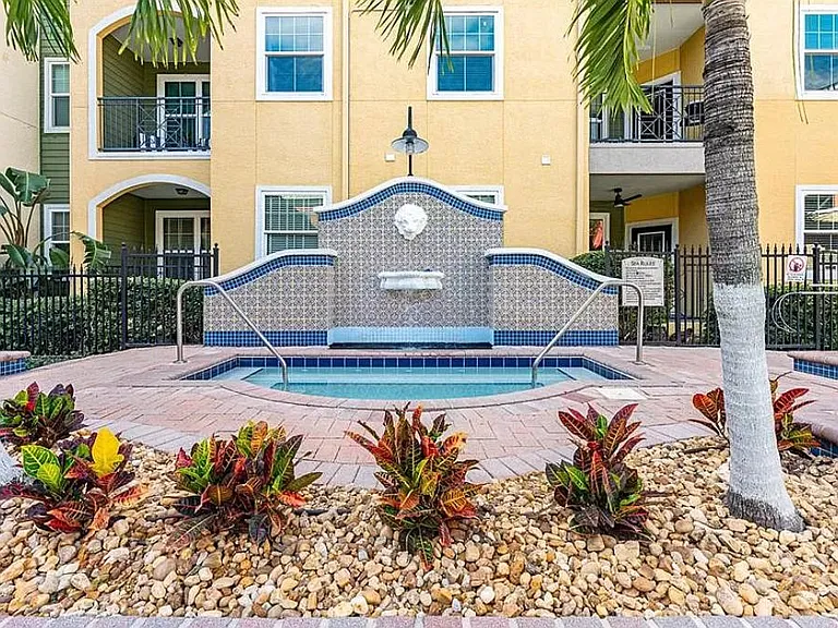 1910 E Palm Ave #8222 — Photo 24
