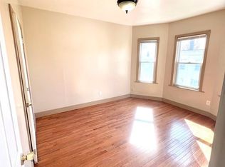 19 Hecla St APT 3, Boston, MA 02122