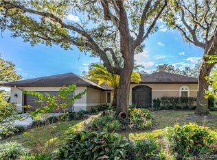 8 Balsam Ct W, Homosassa, FL 34446