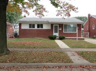 24634 Willowby Ave, Eastpointe, MI 48021