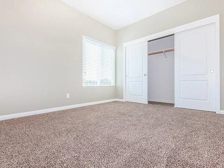 Mira Sol Gardens Rental Homes — Photo 10