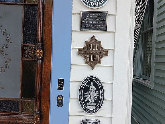 11 Historical Plaques!