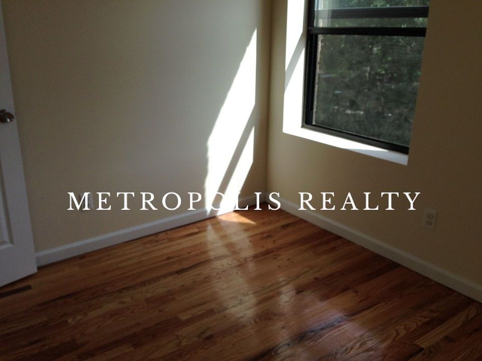 1st image of 2815 24th Ave #3
