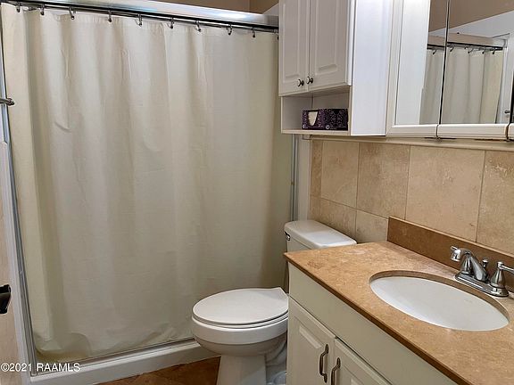 2nd image of 124 Martha Dr