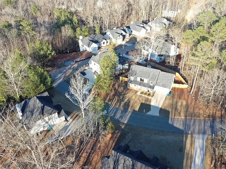 360 Ansley Dr — Photo 43