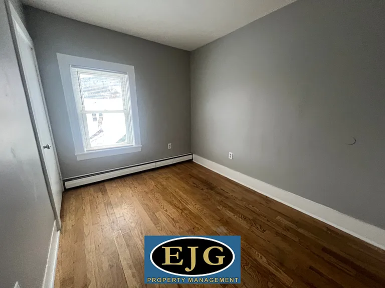 29 Canal St #7 — Photo 12
