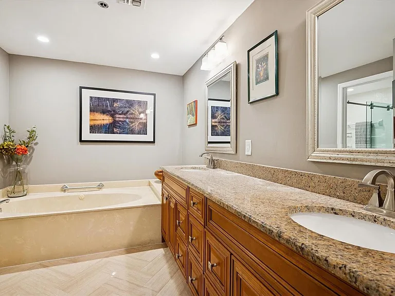4112 W Palm Aire Dr #124A — Photo 11