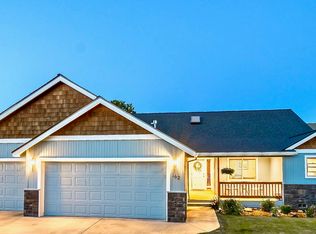 162 N Maple Ln, Sisters, OR 97759