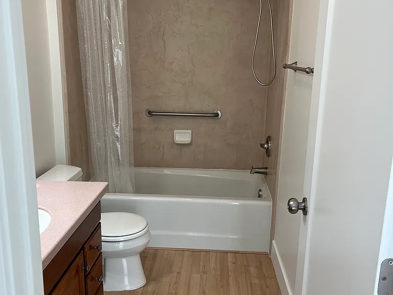 760 Bowen Ct — Photo 16