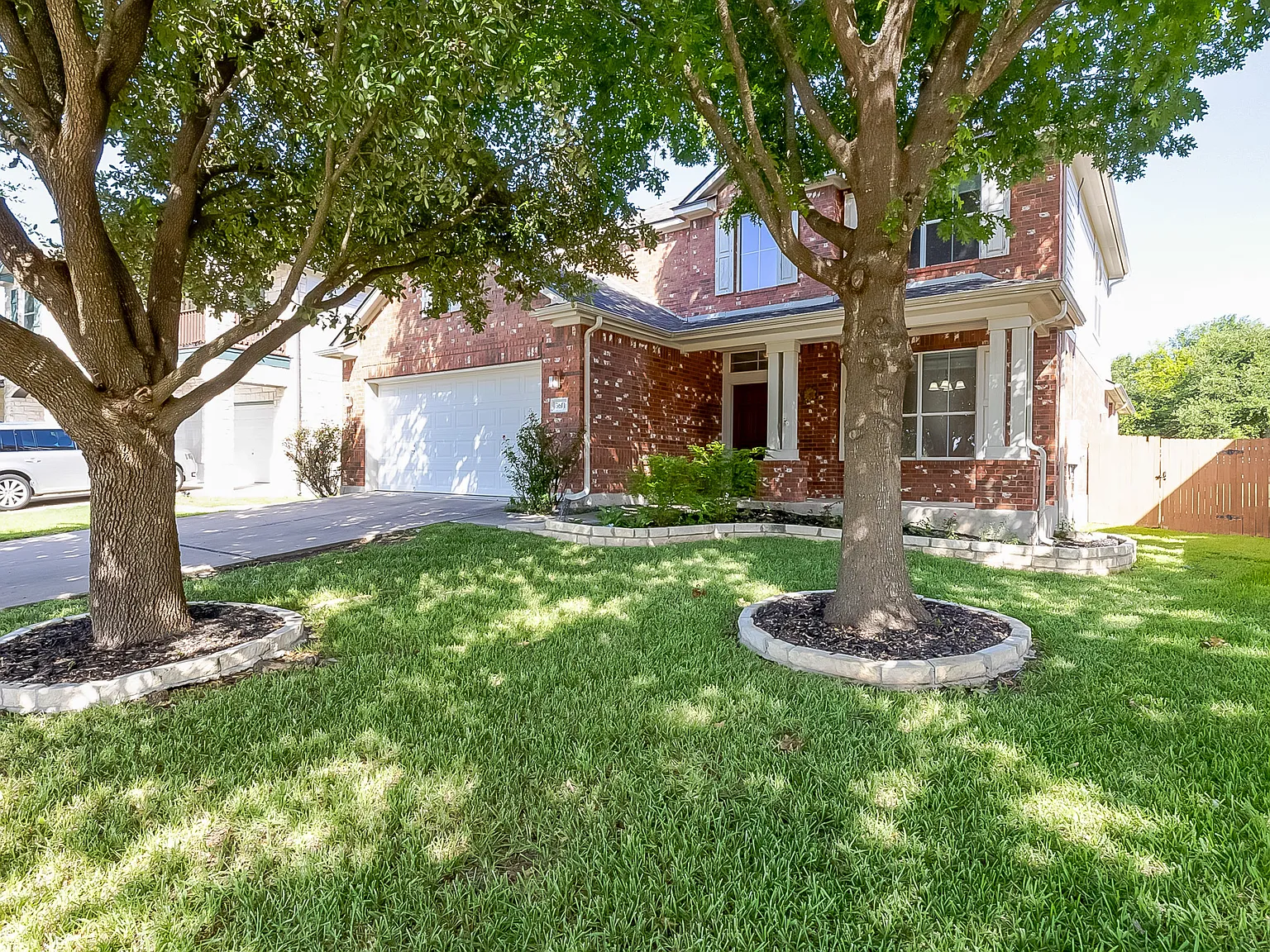 4 bed, 2.5 bath, 3150 sqft, $2,645 — Photo 2