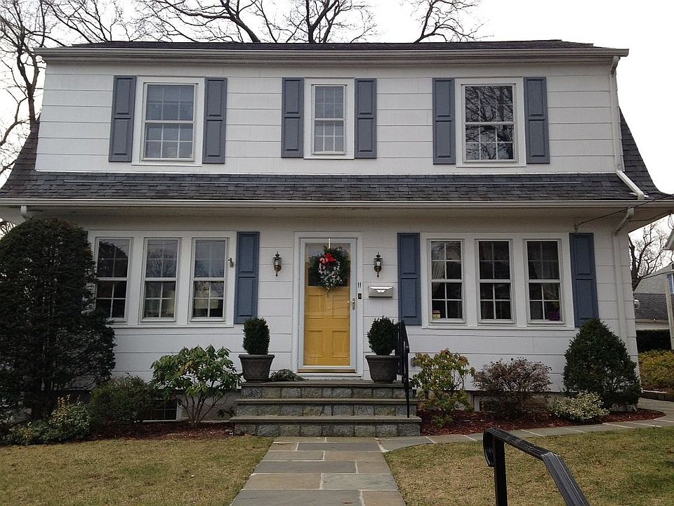 1st image of 11 Doyer Ave