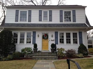 11 Doyer Ave, White Plains, NY 10605