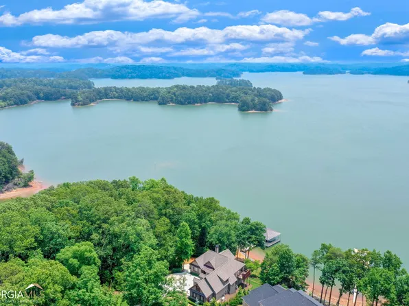 5390 Larch Ln, Gainesville, GA 30506
