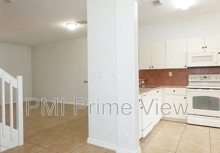 9174 SW 152nd Path — Photo 6