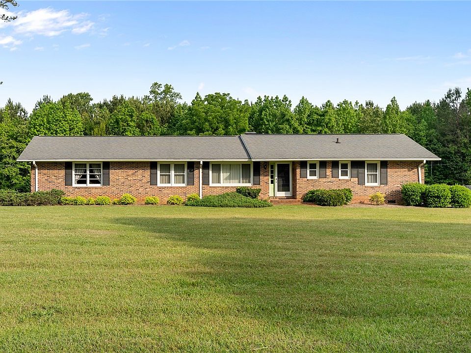 1st image of 225 Noble Dr