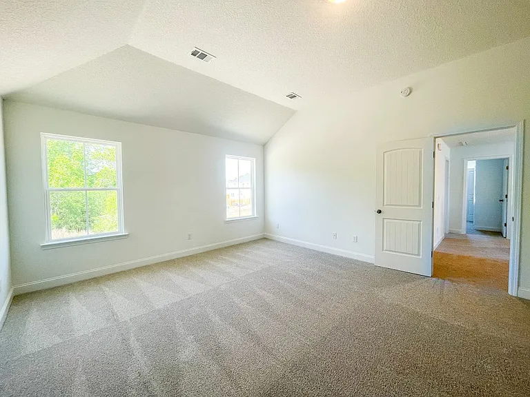 549 Meloney Dr — Photo 18