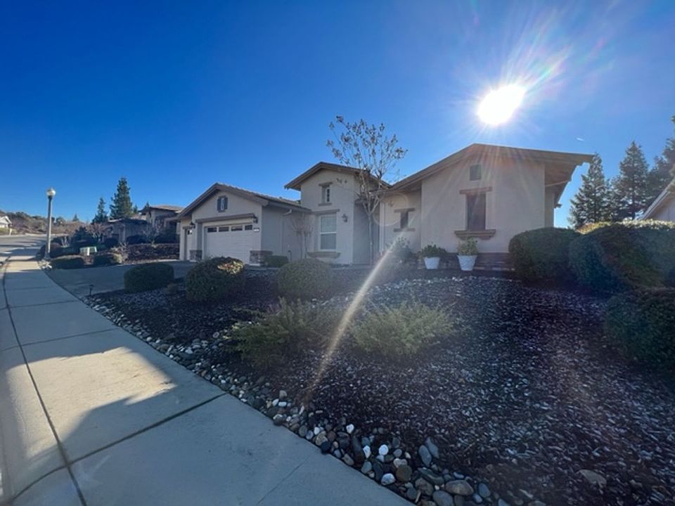 1st image of 2065 Caravelle Ct