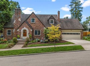 204 Hilltop Ave, Dayton, OH 45419
