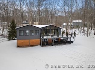 6 Oakridge Dr, Old Lyme, CT 06371