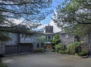 640 N Oak St, Cannon Beach, OR 97110