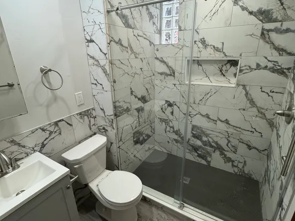 208 S 41st St, Philadelphia, PA 19104