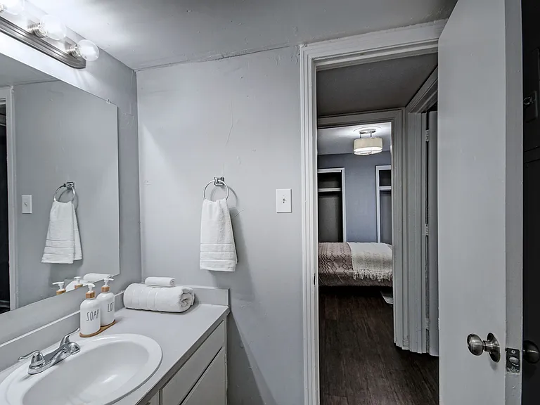 225 W McDowell Rd #K2 — Photo 1